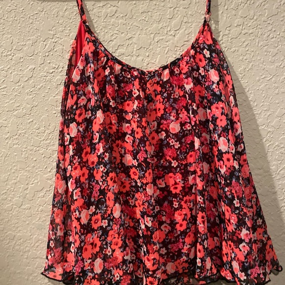 NWOT Express top - Picture 4 of 10